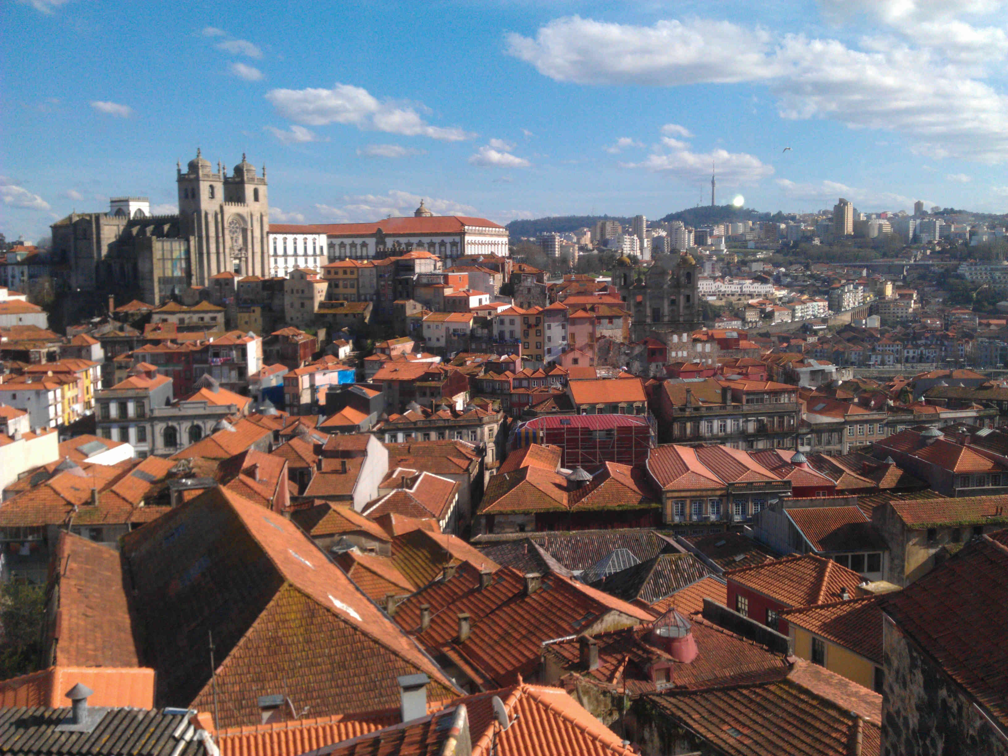 Oporto view over Sé Cathedral